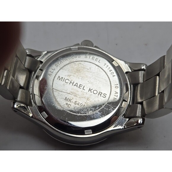 Michael Kors MK54C1 Silver Crystal Bezel White Dial Date Quartz New Battery - Picture 12 of 12